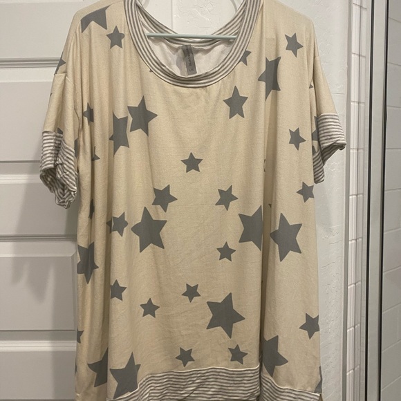Honeyme | Tops | Honeyme Curvy Tunic | Poshmark